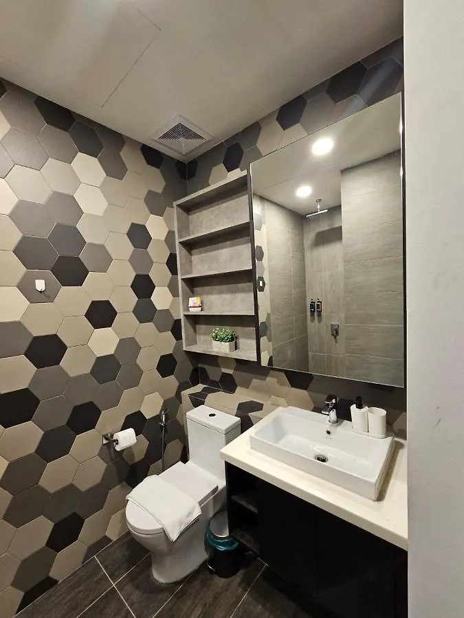 Luxurious Ceylonz Suite Near Bukit Bintang 4Pax Kuala Lumpur